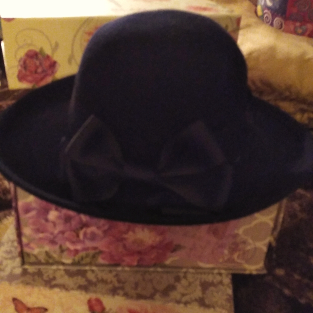 Vintage Black felt Wool 100% Hat